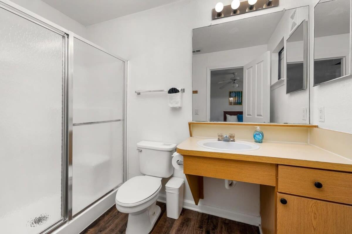 Budget Friendly Sleeps 8 Discounts Available タンパ エクステリア 写真